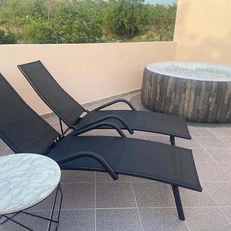 Apartman Nina Posedarje Esterno foto