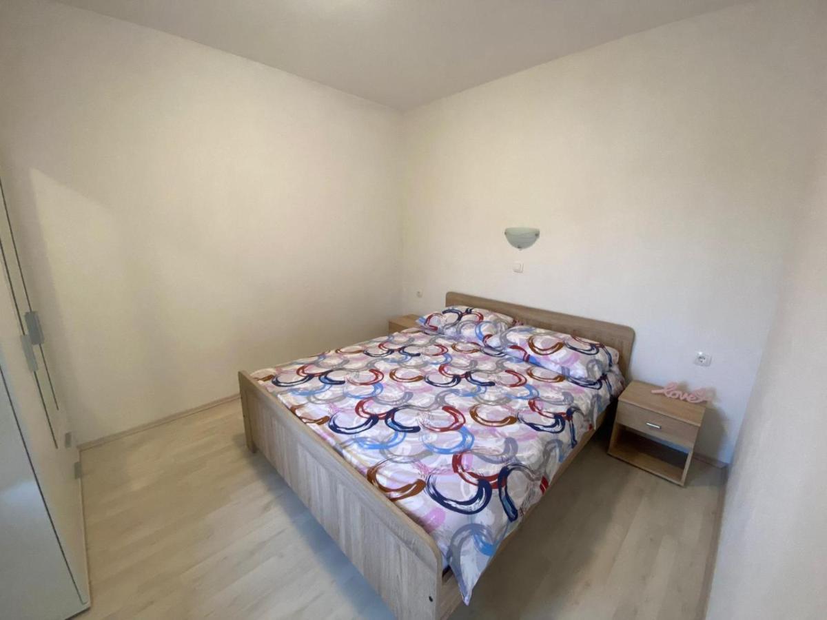 Appartamento Apartman Nina Posedarje Esterno foto